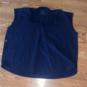 Figs Rafaela scrub top 
Size: XXL